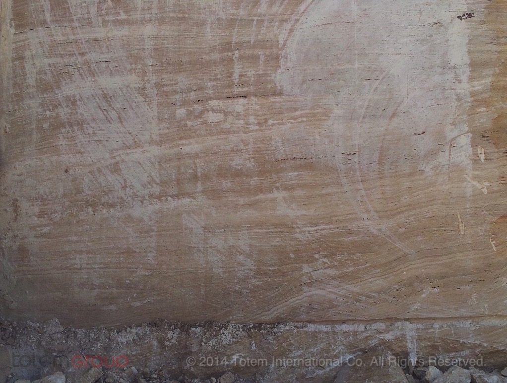 TGTR 318 - White & Cream Travertine (Roma)